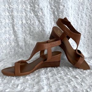 Franco Sarto Dori Wedge Sandal Cognac. Size (8)